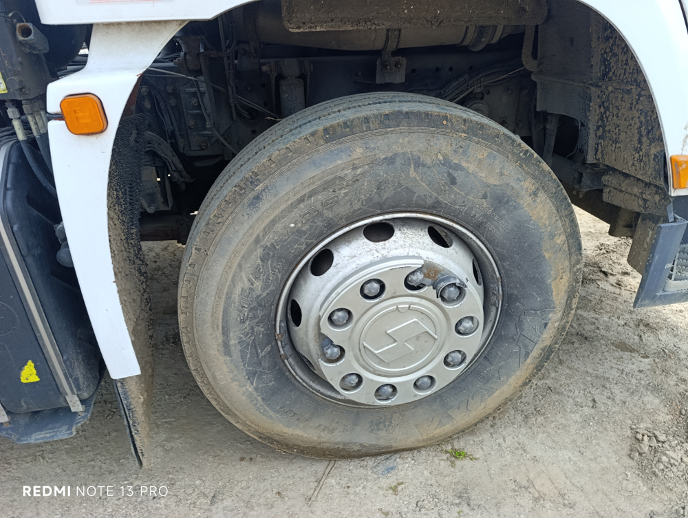 Shacman (Shaanxi) SX* 6x4 Седельный тягач SX42584V324 (Дизельный, 11,6 л, 423 л.с., МТ)