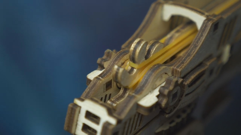 Кибер Пистолет с мишенями от Wood Trick - Деревянный конструктор, резинкострел, сборная модель, 3D пазл