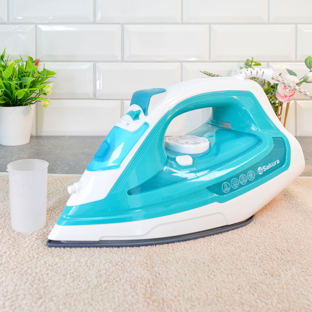 Утюг 2400Вт керамическая подошва Sakura SA-3059CBL