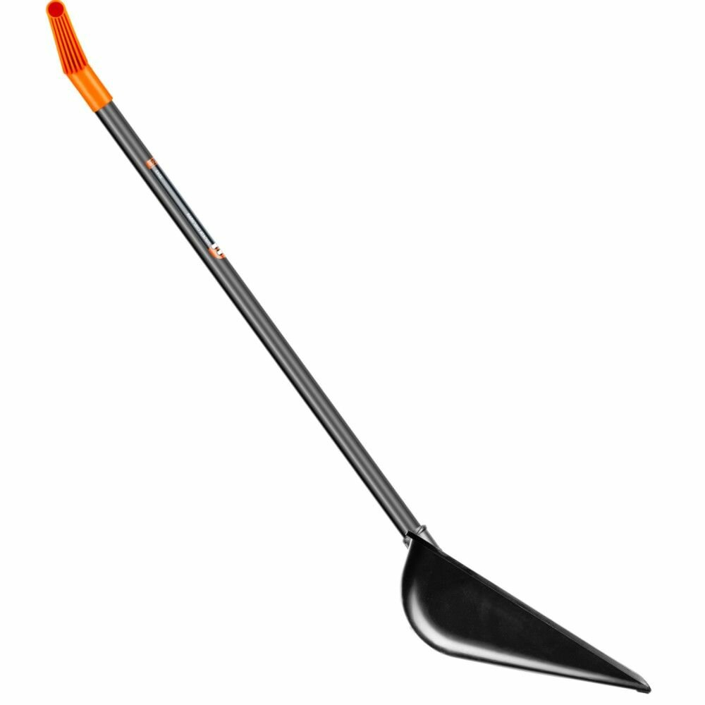 Лопата снеговая ЦЕНТРОИНСТРУМЕНТ "Finland"с черенком (1243-Ч)