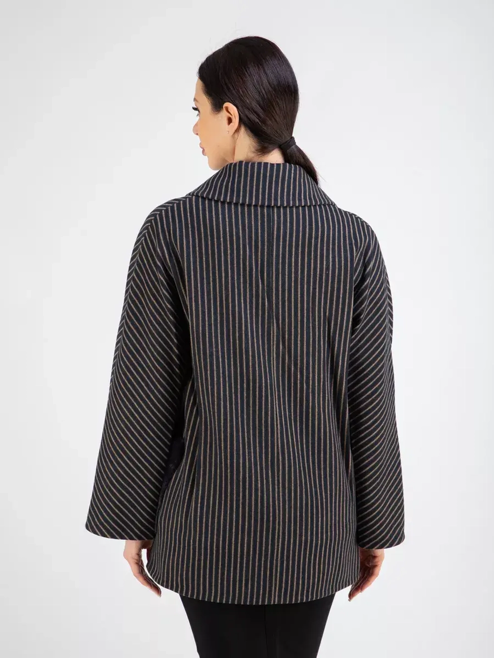 Пальто демисезонное короткое полупальто