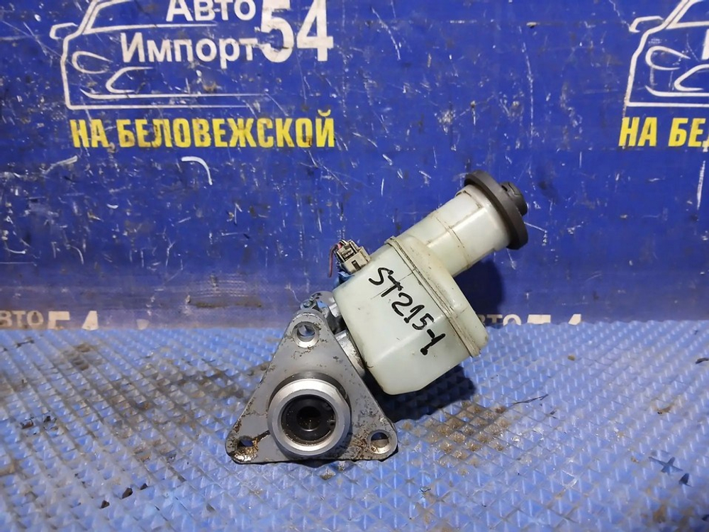 Главный тормозной цилиндр TOYOTA PRONARD 2000