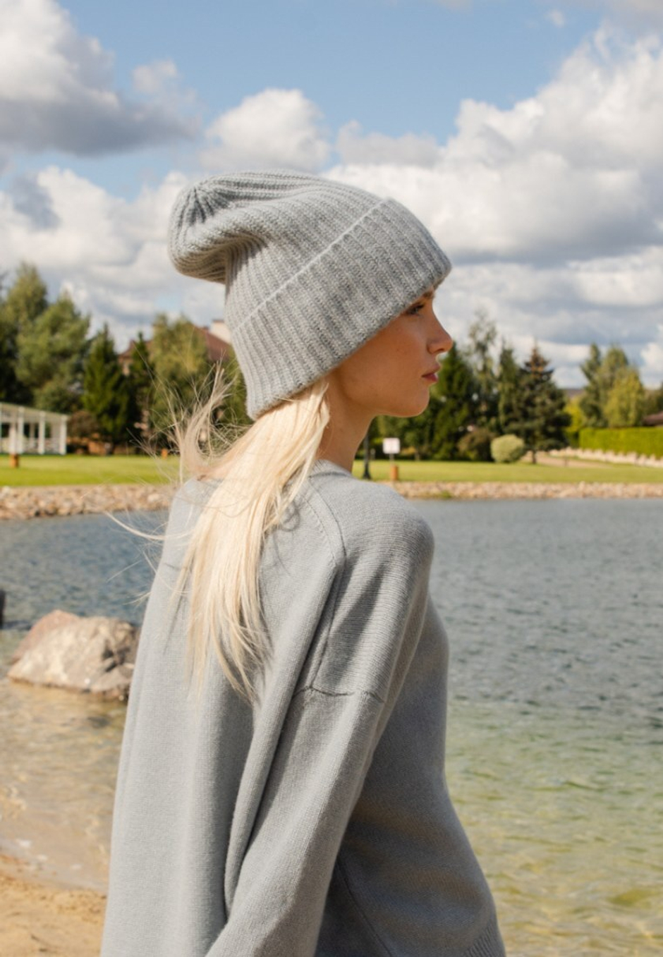 Шапка бини из кашемира