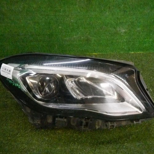 Фара правая Mercedes GLA x156 (2017-2020) LED