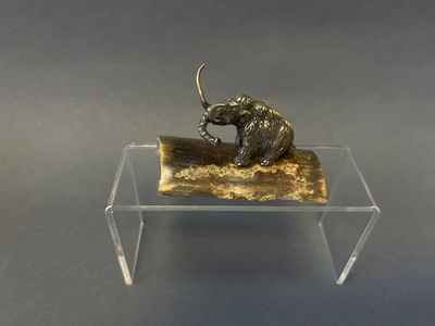 Мамонт шерстистый большой