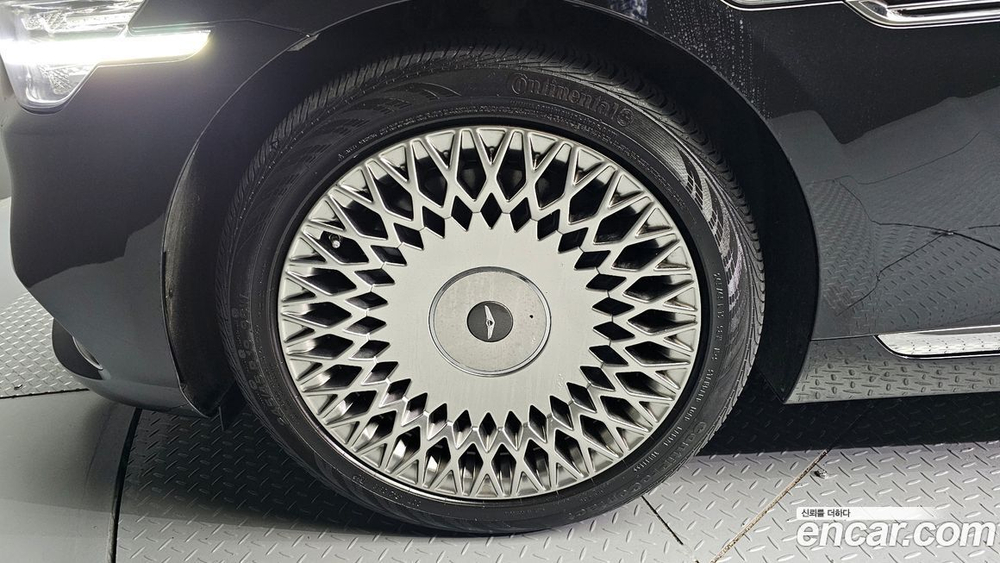 Genesis G90 3.8 AWD (02.2020)