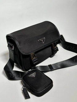 Сумка-мессенджер Prada