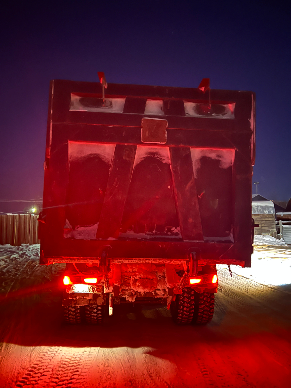 Shacman (Shaanxi) SX* 8x4 Самосвал SX331863366 (Дизельный, 12,5 л, 551 л.с., МТ)