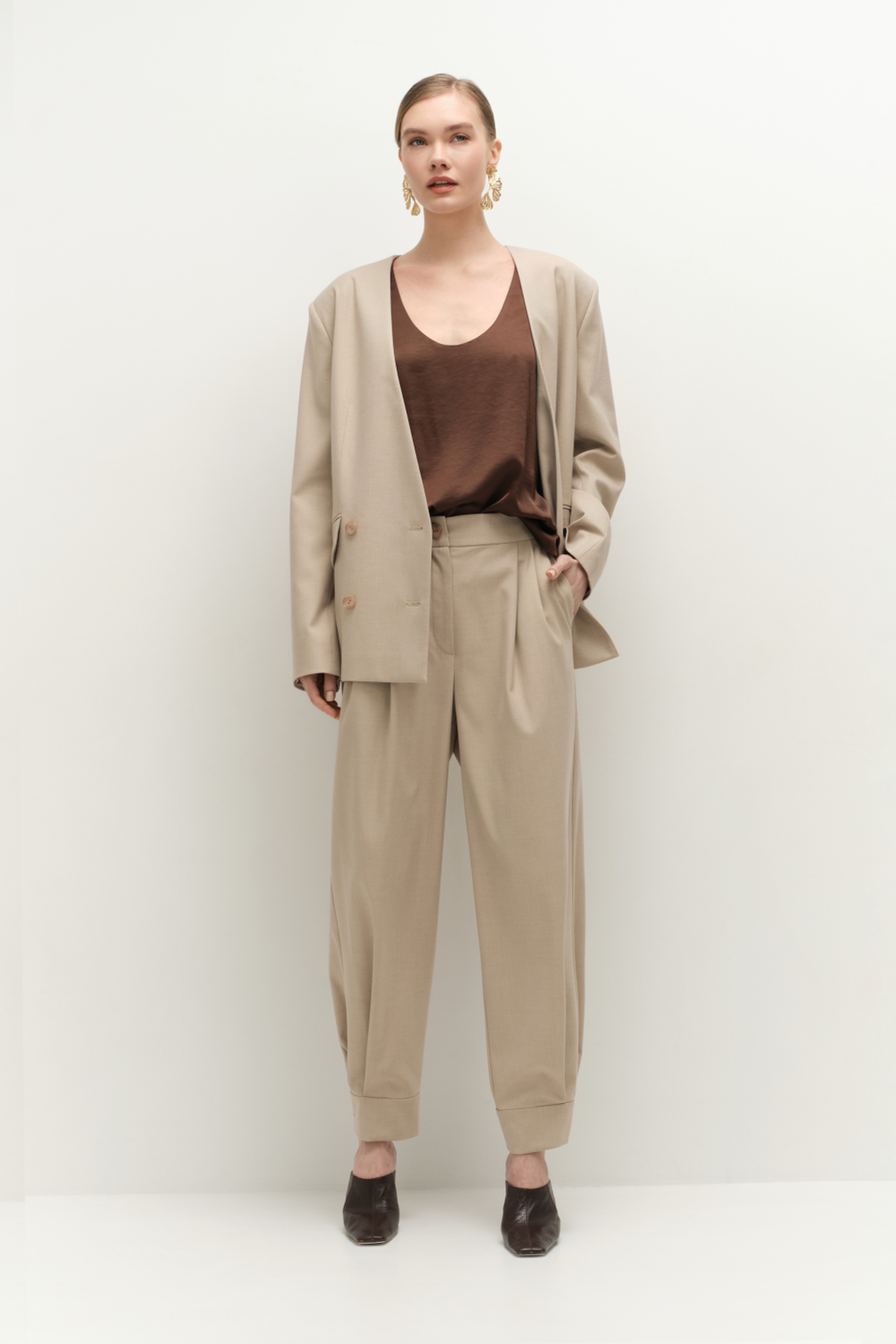 Брюки с манжетами