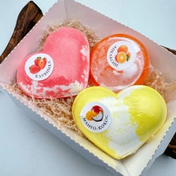 Набор бомбочек "Сердце клубника XL, манго-кокос XL + мыло апельсин