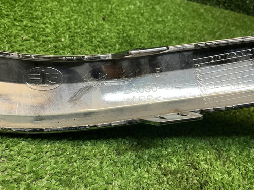 Молдинг заднего бампера левый Hongqi HS5 (19-нв)