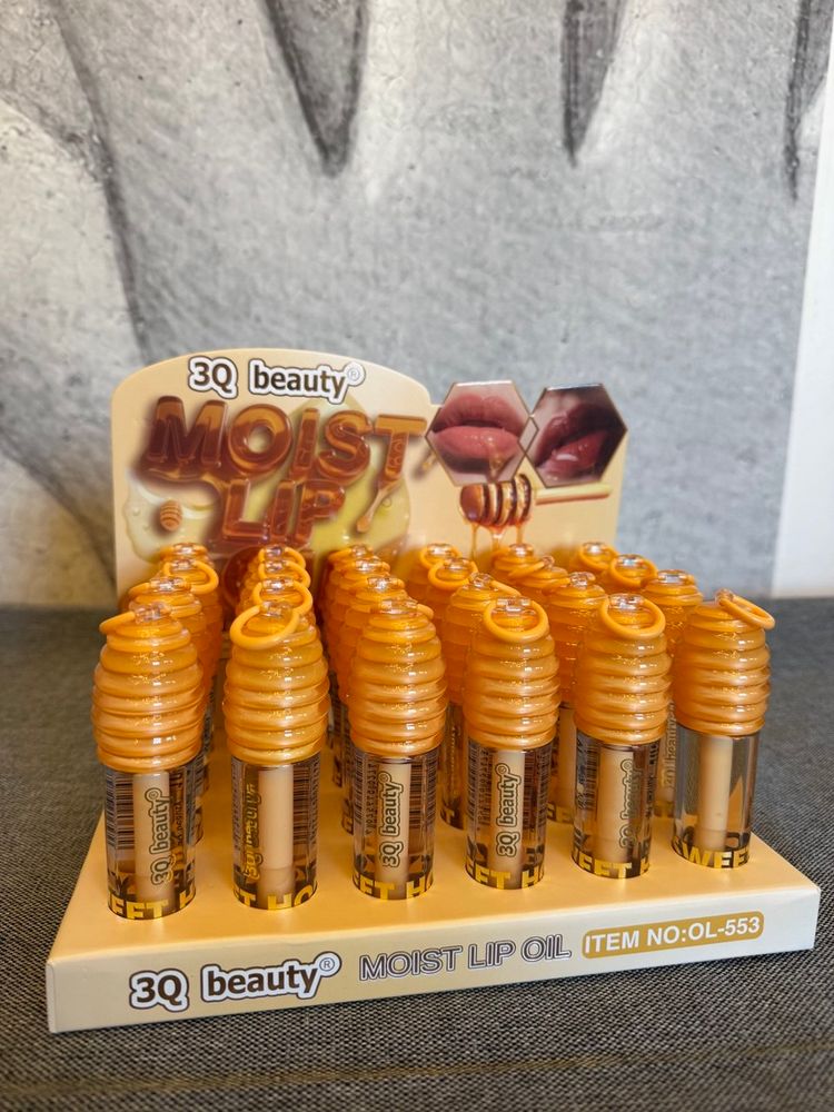 Масло для губ "Moist OIL"