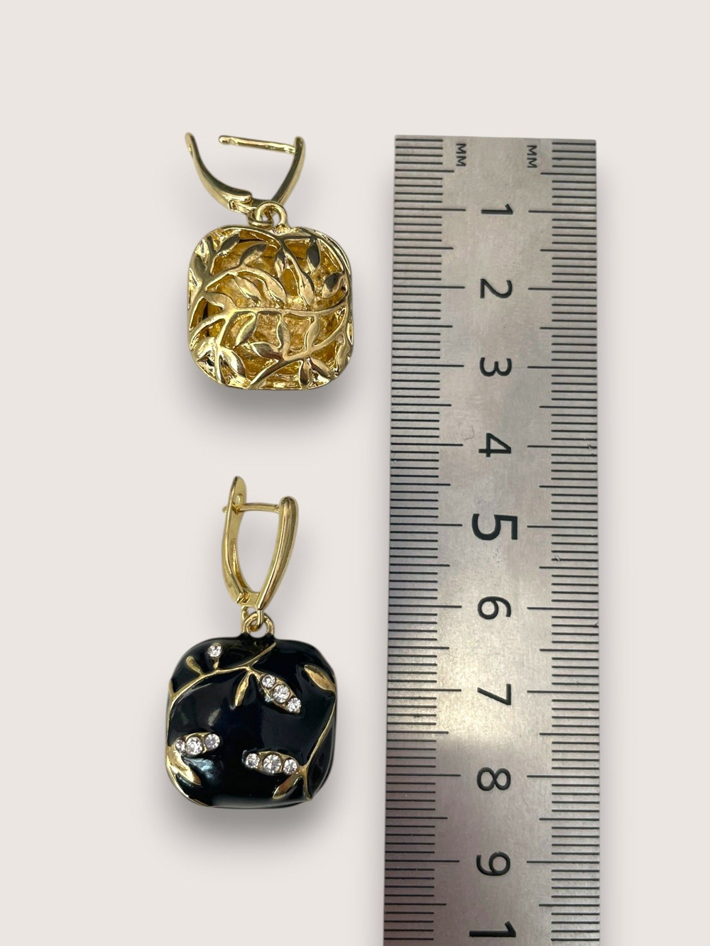 Серьги подвески с эмалью