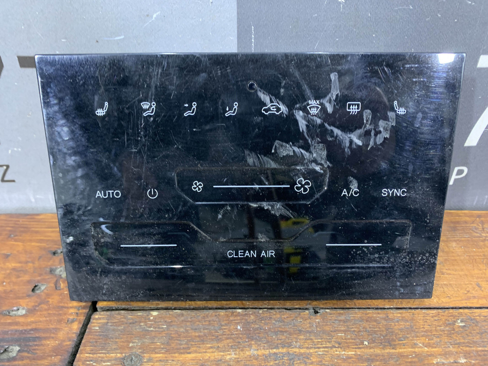 Панель климатконтроля Chery Tiggo 7 Pro 20-нв Б/У Оригинал 301000911AA