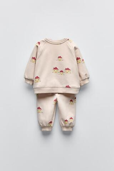 ZARA КОМПЛЕКТ ИЗ ТОЛСТОВКИ И БРЮК С ПРИНТОМ, СВЕТЛО-БЕЖЕВЫЙ