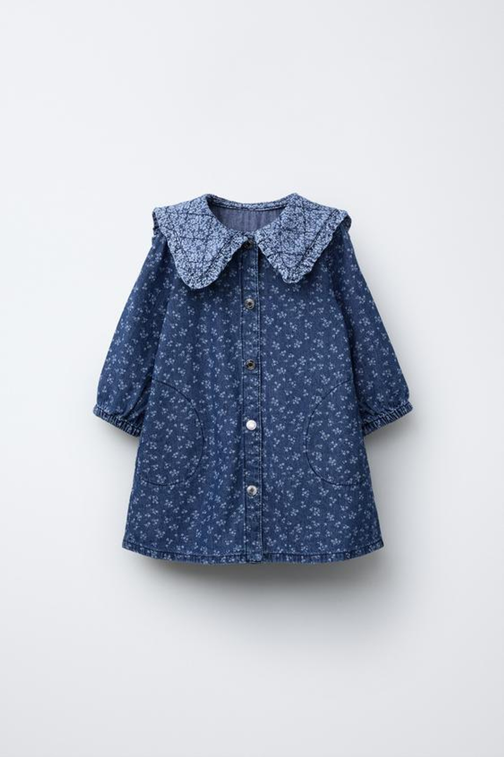 ZARA ДЖИНСОВОЕ ПЛАТЬЕ С ЦВЕТОЧНОЙ ВЫШИВКОЙ, ВЫЦВЕТШИЙ СИНИЙ