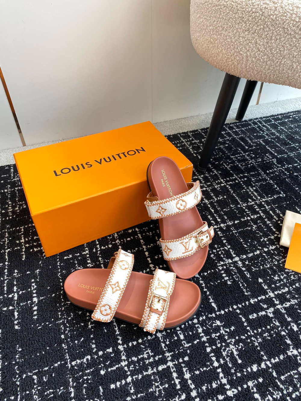 Louis Vuitton Bom Dia Flat Comfort Mule (5 colors)