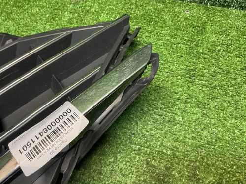 Решетка перед. бампера VW Touareg 3 (18-23) R-line