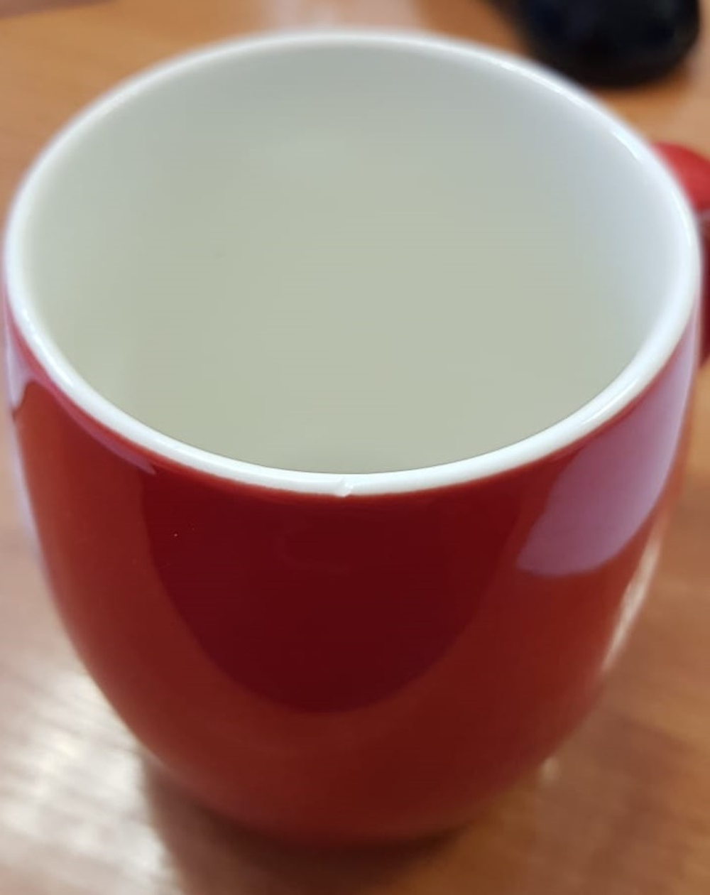 271032Y1 УЦЕНКА Кружка "Бочонок" h=10см, l=12,5см, 480мл, керамика глян.красный