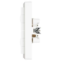 Розетка Intro Style 7-207-01 2P+E Schuko с крышкой штор., 16А-250В, IP20, СУ, белый