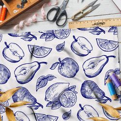 Ткань атлас нарисованные синей пастой фрукты