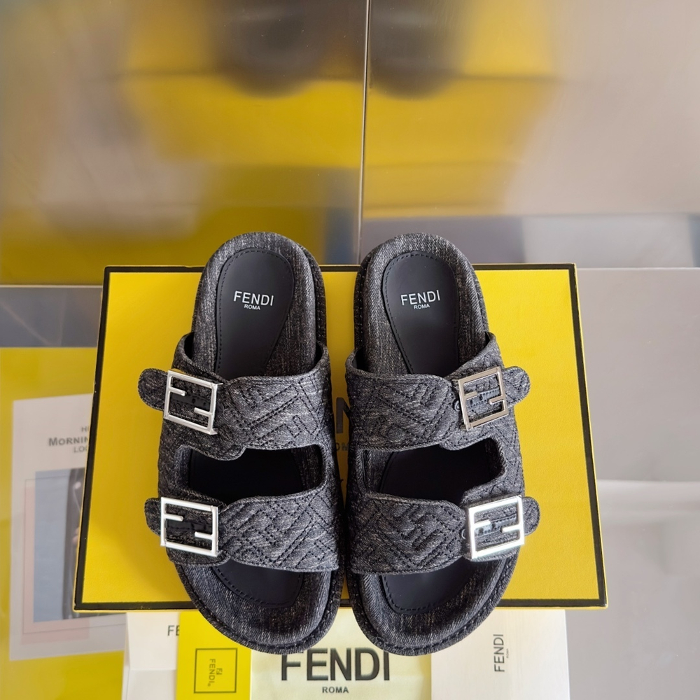 Fendi Feel Slides