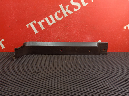 Накладка порога левая