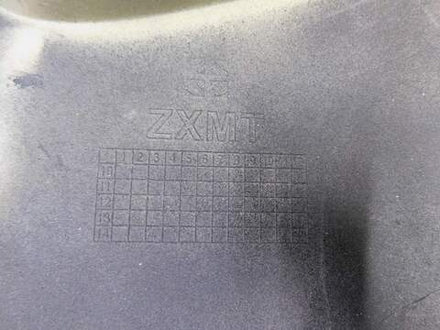 Пластик боковой правый Kawasaki ZZR 400 98 053067