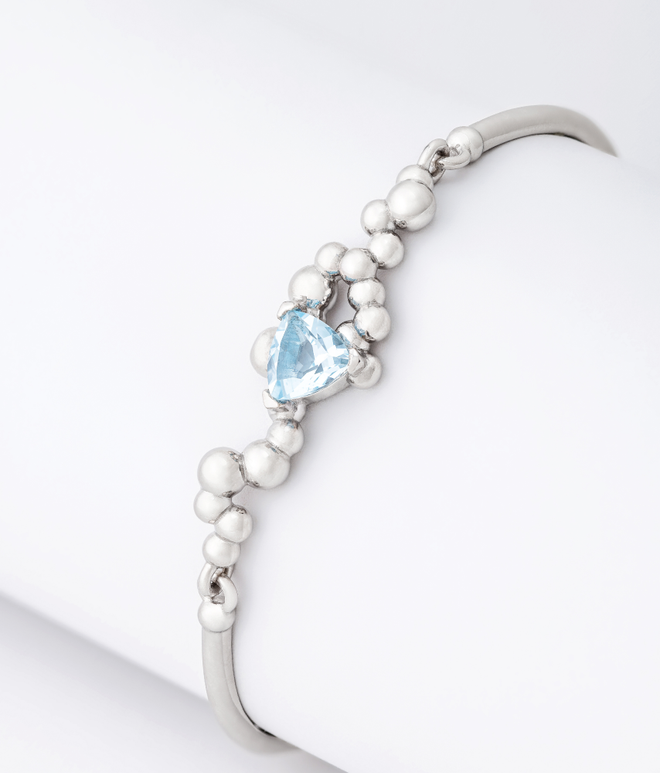 Браслет из серебра со вставкой из выращенной шпинели