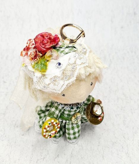 Куколка Франческа с пончиком,  подвеска муми