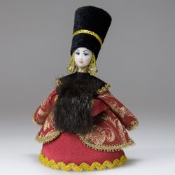 Малая подвесная кукла Боярыня