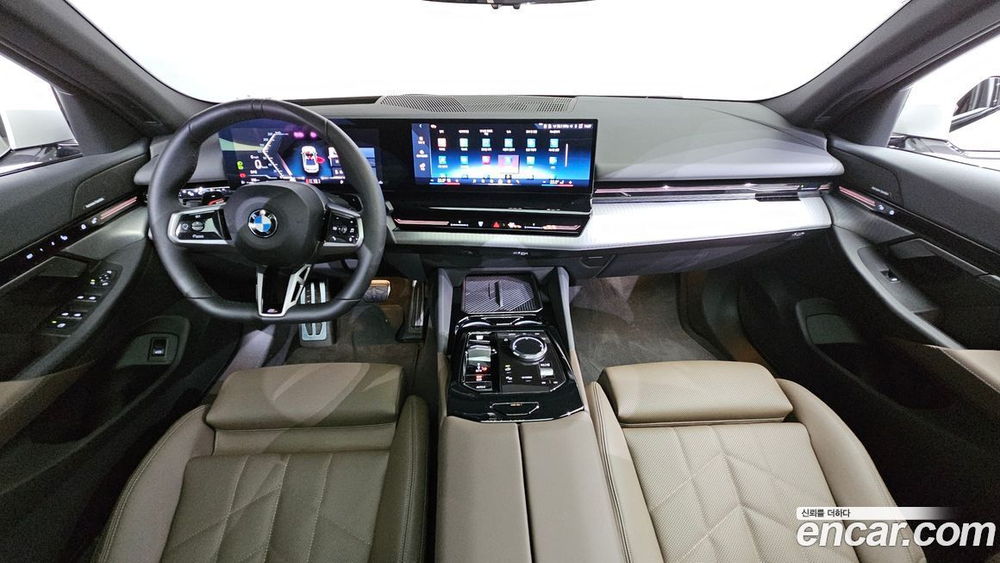 BMW 5 Series (G60) 520i M Sports (12.2023)