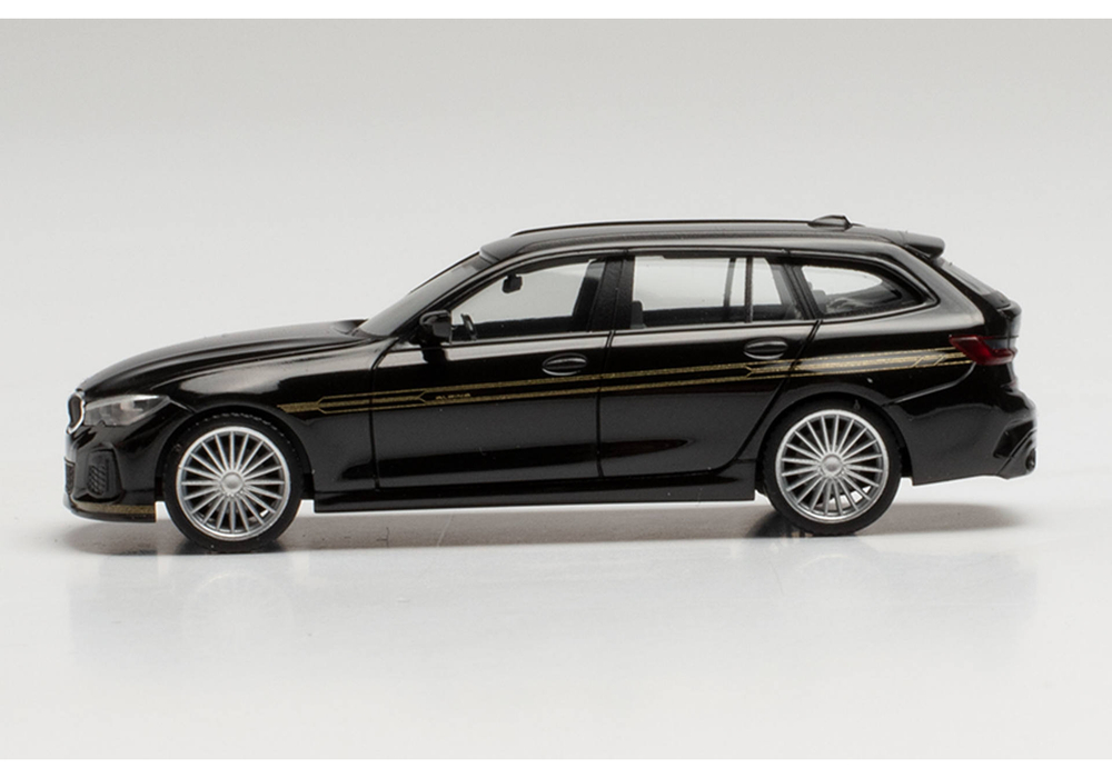 Автомобиль BMW Alpina B3 Touring, блестящий черный