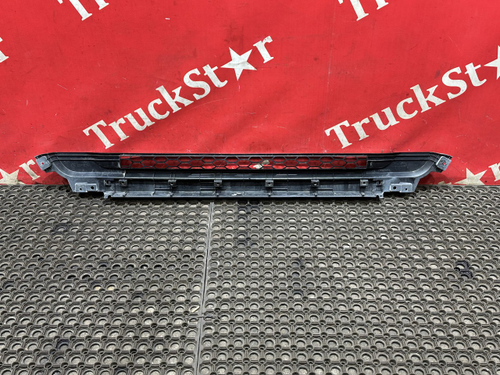 Решетка бампера 2023г