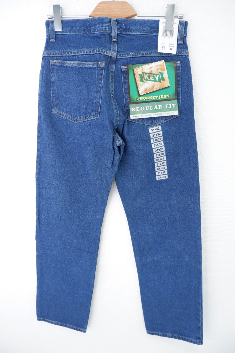 Джинсы Regular Fit базовые 46-48 размер, новые