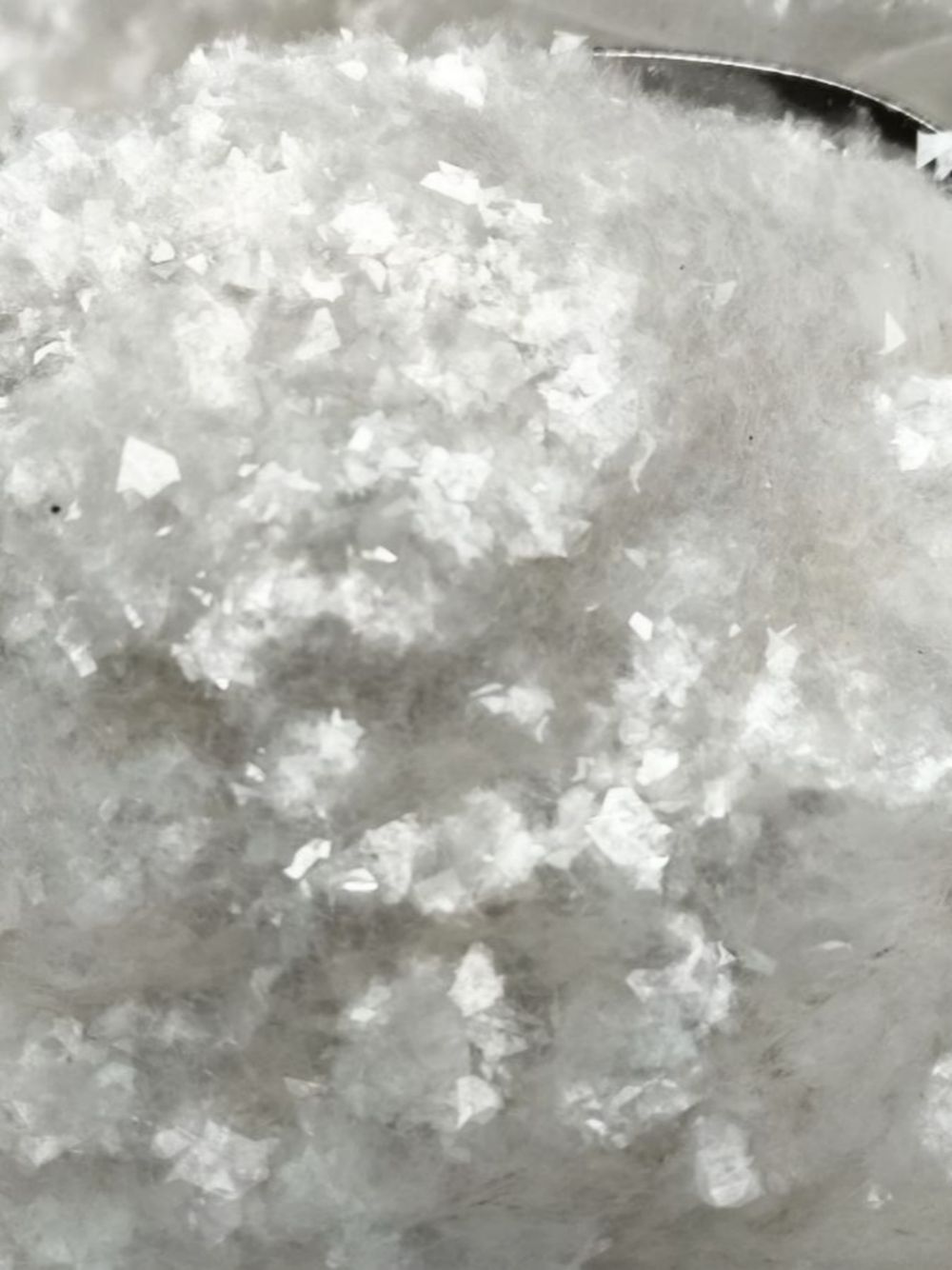 Хлопья - слюда Белые - 88301 - для литья изделий и творчества