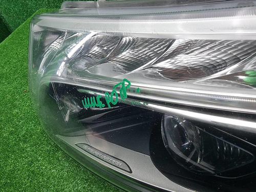 Фара левая Mercedes V w447 (2014-н.в.) LED