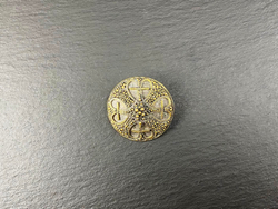 Фибула. Бирка 9-10 в. (круглая)