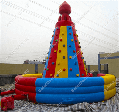 Скалодром "Покоритель вершин" 6*6*5 м
