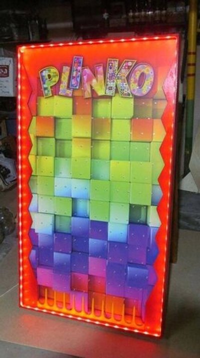 Plinko аркадный аттракцион по индивидуальному дизайну