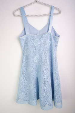 Платье красивого цвета кружевное, маркировка 36, визуально 42 размер