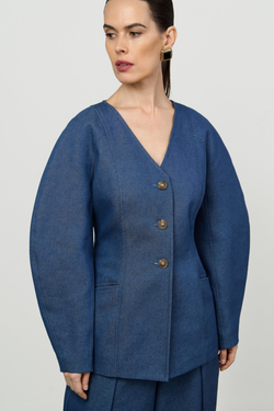 Жакет с объемными рукавами