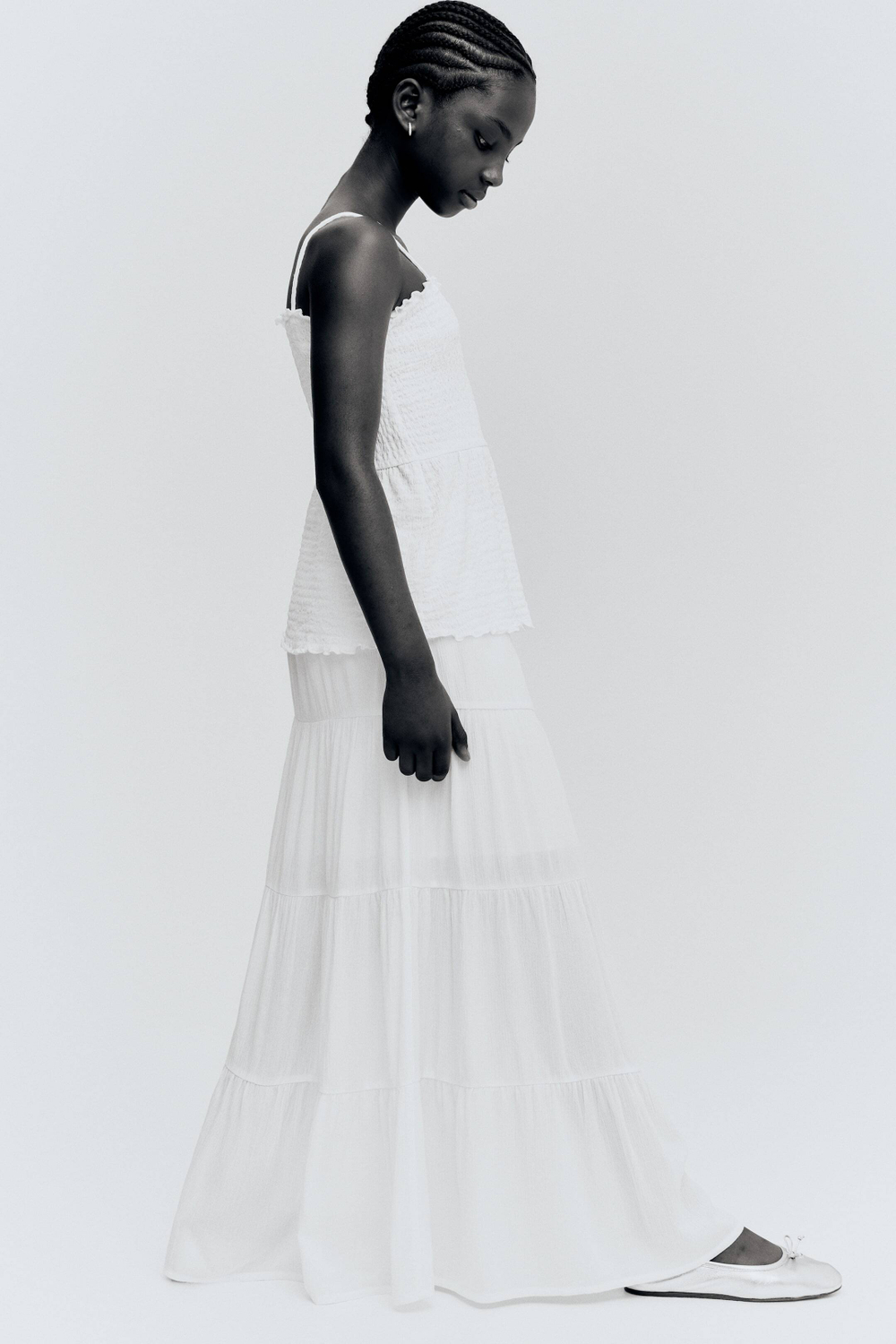 H&M Длинная юбка в складку, белый