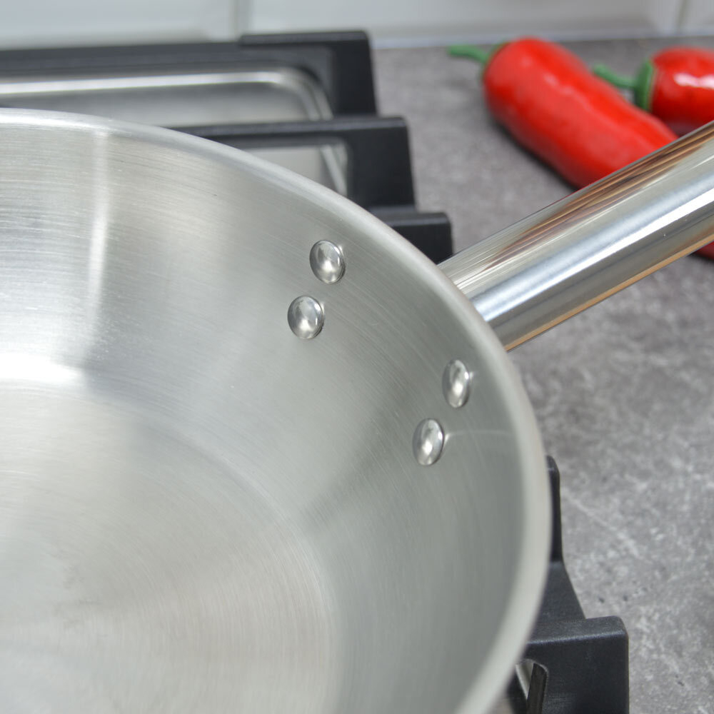 Сковорода 22см Общепит без крышки, корпус 0,6мм индукция ТРС 3,5мм