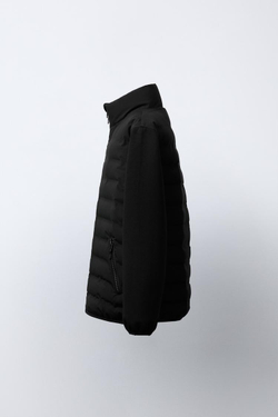 ZARA СТЕГАНАЯ КУРТКА С НЕОПРЕНОВЫМИ РУКАВАМИ, ЧЕРНЫЙ