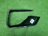 Накладка переднего бампера правая Hongqi HS5 19-нв