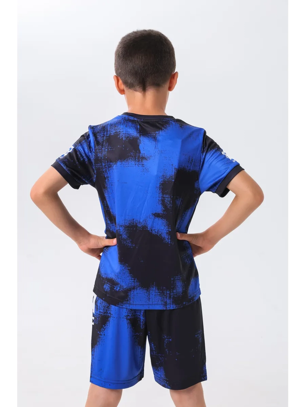 Детский спортивный костюм шорты и футболка для тренировок