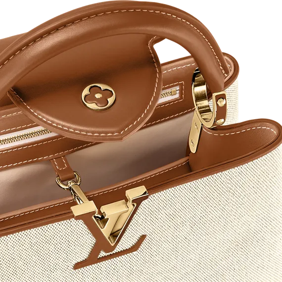 Сумка Louis Vuitton Capucines MM коричневый