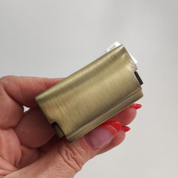 Замок-задвижка портфельный на винтах 32*56 Антик