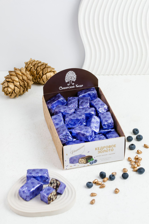 Кедровое золото с ЧЕРНИКОЙ / шоу-бокс / 450 г / ТМ Сибирский кедр